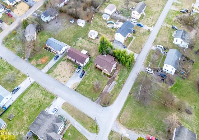5th image of 7713 Wendy Ln, Powell, TN 37849 | MLS# 1326596