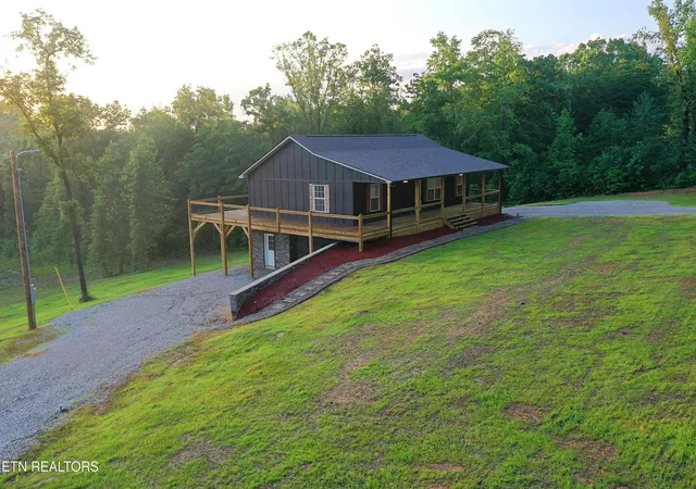 Homes for sale in Winfield, TN | 1291 Alderville Rd, Winfield, TN 37892 | MLS# 1327119