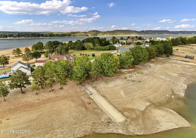 4th image of 130 & 131 Fair Meadow Dr, Dandridge, TN 37725 | MLS# 1326907
