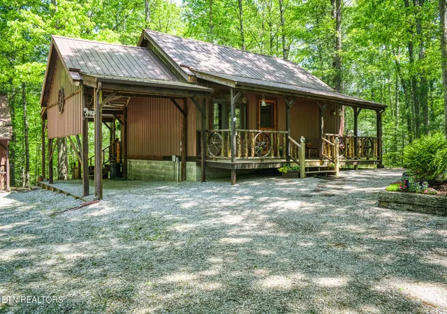 Homes for sale in Jamestown, TN | 340 Spruce Creek Dr, Jamestown, TN 38556 | MLS# 1346804
