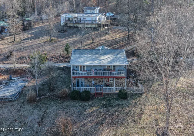 Photo 1 of Single family home for sale at 210 Last Lz Ln, Speedwell, TN 37870 | MLS# 1327301 | Listing updated on 2026-10-09