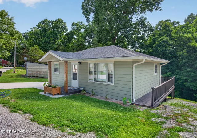 Homes for sale in Celina, TN | 94 Cummins Ct, Celina, TN 38551 | MLS# 1327664