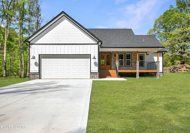 Photo 1 of Single family home for sale at 1050 Rachel Dr, White Pine, TN 37890 | MLS# 1327849 | Listing updated on 2026-09-03