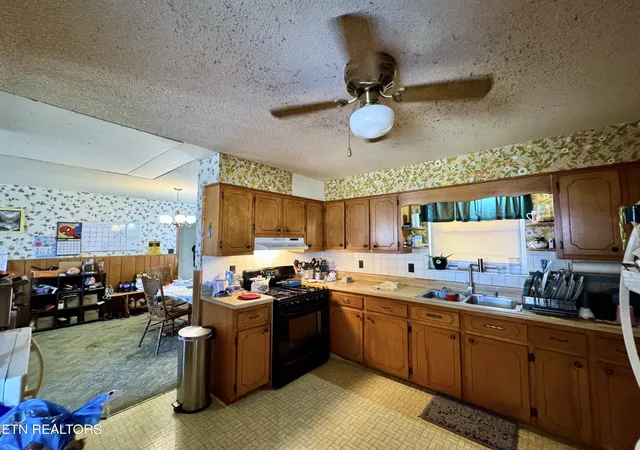 4th image of 794 Kemmer Rd, Spring City, TN 37381 | MLS# 1327703