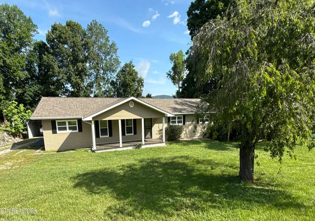 Homes for sale in Jacksboro, TN | 844 Mount Paran Rd, Jacksboro, TN 37757 | MLS# 1327711
