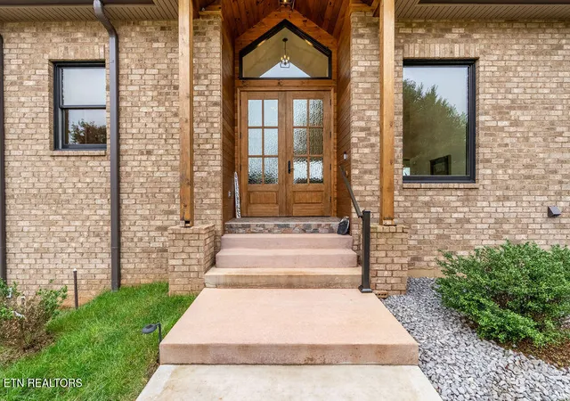 2nd image of 111 Harbor View Ln, Maryville, TN 37801 | MLS# 1327894
