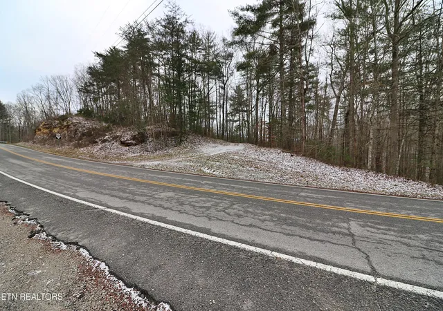 3rd image of 3063 Leatherwood Rd, Oneida, TN 37841 | MLS# 1327999