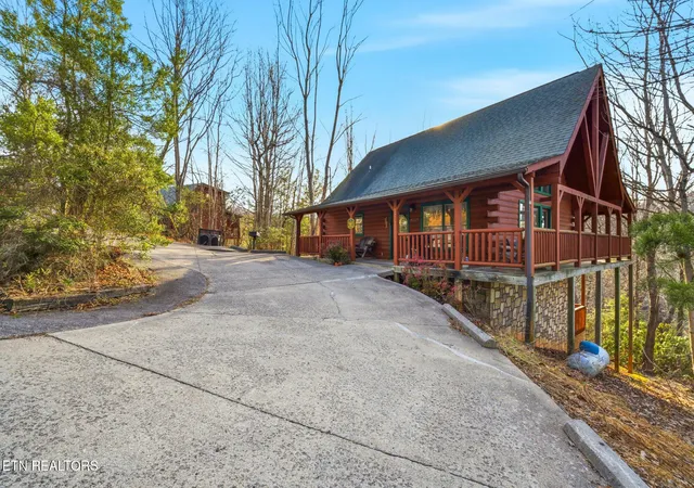 1st image of 1713 Parkway View Ct, Sevierville, TN 37876 | MLS# 1328520
