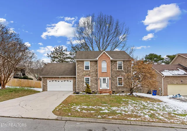 Photo 1 of Sale Pending at 1720 Wynrush Cir, Knoxville, TN 37923 | MLS# 1328627 | Listing updated on 2026-02-16