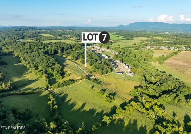 5th image of 836 Franklin Crossing, Maryville, TN 37804 | MLS# 1328445