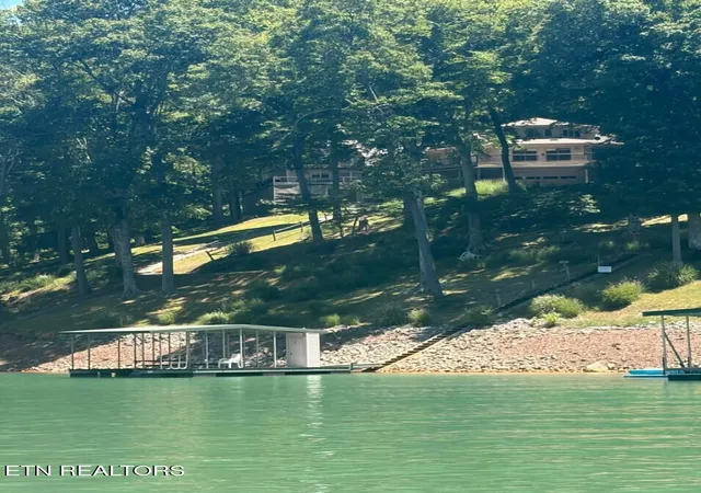 2nd image of 639 Deerwood Ln, La Follette, TN 37766 | MLS# 1328785