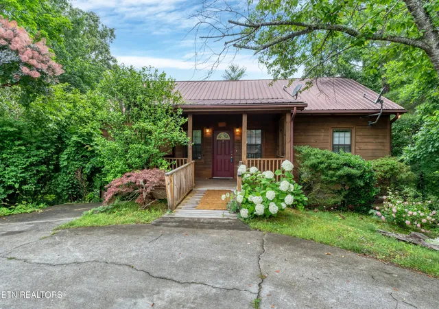 4th image of 129 Cutter Gap Rd, Townsend, TN 37882 | MLS# 1328906