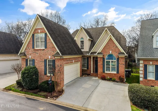 Photo 2 of Sale Pending at 1111 Highgrove Garden Way, Knoxville, TN 37922 | MLS# 1330596 | Listing updated on 2026-09-16