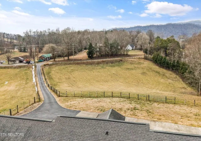 image of 812 New Clear Branch Rd, Rocky Top, TN 37769 | MLS# 1328896
