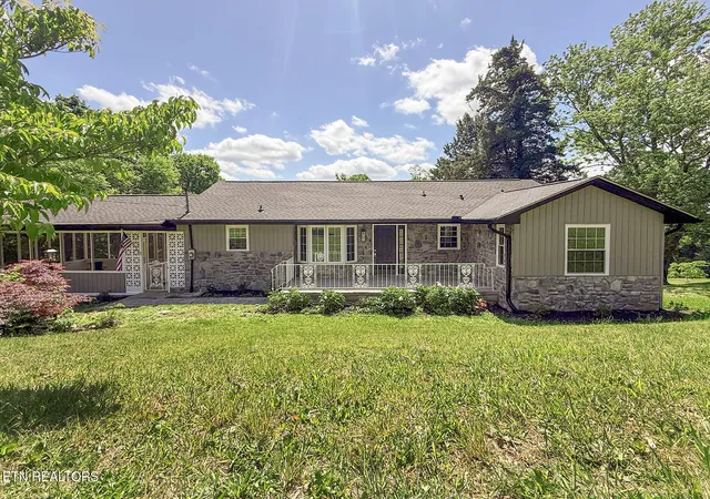 1st image of 2010 Martha Berry Dr, Knoxville, TN 37918 | MLS# 1329128