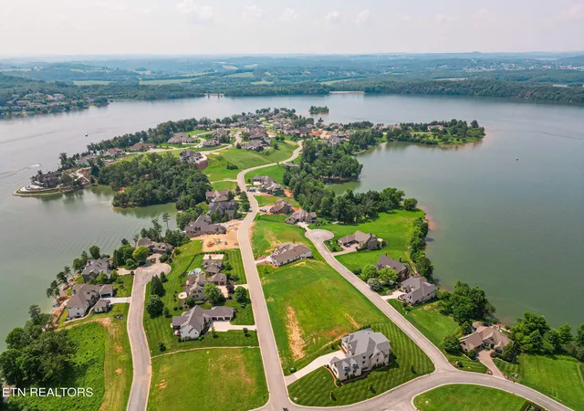 14th image of 297 Cypress Pointe Dr, Lenoir City, TN 37772 | MLS# 1328842