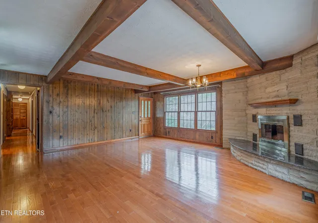 4th image of 2992 Knoxville Hwy, Wartburg, TN 37887 | MLS# 1328897