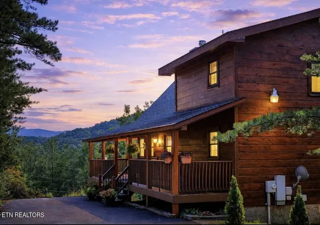 Photo 2 of Single family home for sale at 2644 Raccoon Holw Way, Sevierville, TN 37862 | MLS# 1328967 | Listing updated on 2026-02-10