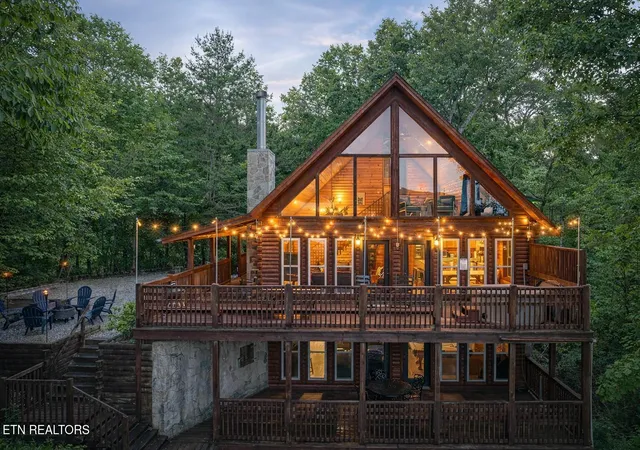 1st image of 531 Gatlin Dr, Gatlinburg, TN 37738 | MLS# 1328940