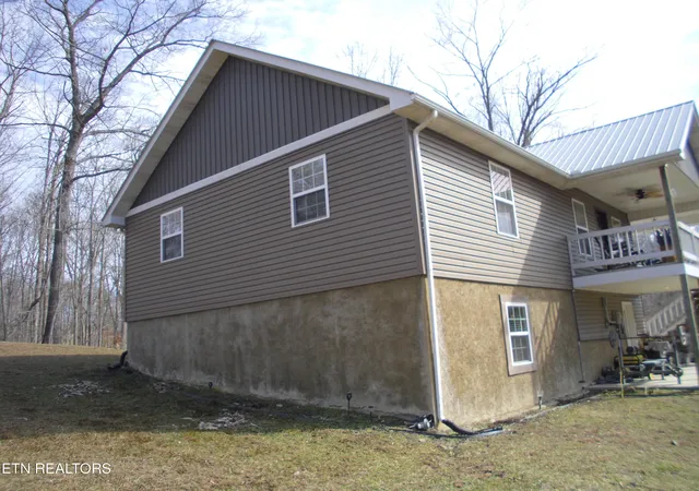 3rd image of 1225 Louvaine Rd, Jamestown, TN 38556 | MLS# 1329240