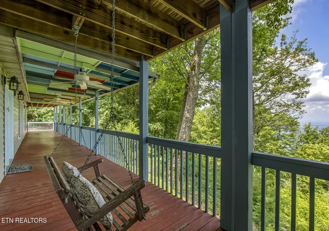 Photo 4 of Single family home for sale at 4171 Chilhowee Tr, Maryville, TN 37803 | MLS# 1347555 | Listing updated on 2026-09-02
