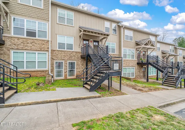 Photo 2 of Condo for sale at 3918 Cherokee Woods Way #104, Knoxville, TN 37920 | MLS# 1330034 | Listing updated on 2026-09-03