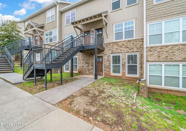 Photo 3 of Condo for sale at 3918 Cherokee Woods Way #104, Knoxville, TN 37920 | MLS# 1330034 | Listing updated on 2026-09-03