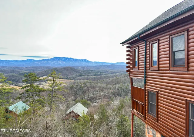 3rd image of 2607 Mountain Glory Tr #48, Sevierville, TN 37876 | MLS# 1329351
