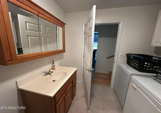 37th image of 5551 Us 119, Wallins Creek, KY 40873 | MLS# 1329421