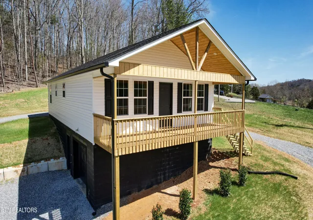 Homes for sale in Tellico Plains, TN | 357 Jd Farm Rd, Tellico Plains, TN 37385 | MLS# 1332739