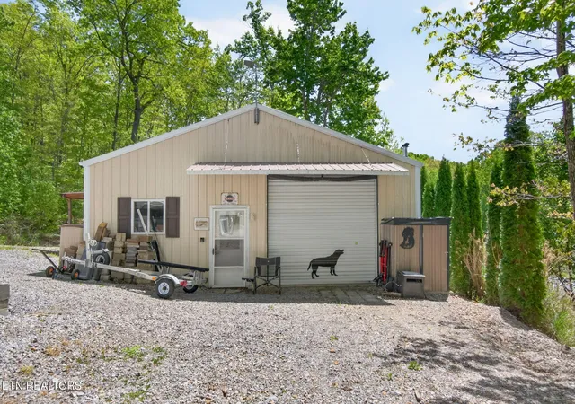 Photo 3 of Sale Pending at 2144 St Pl Loop, Monterey, TN 38574 | MLS# 1329896 | Listing updated on 2026-09-30