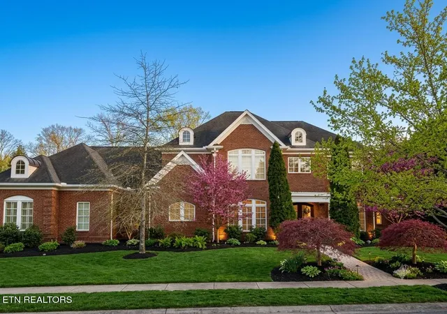 Homes for sale in Knoxville, TN | 1245 Arborbrooke Dr, Knoxville, TN 37922 | MLS# 1330800