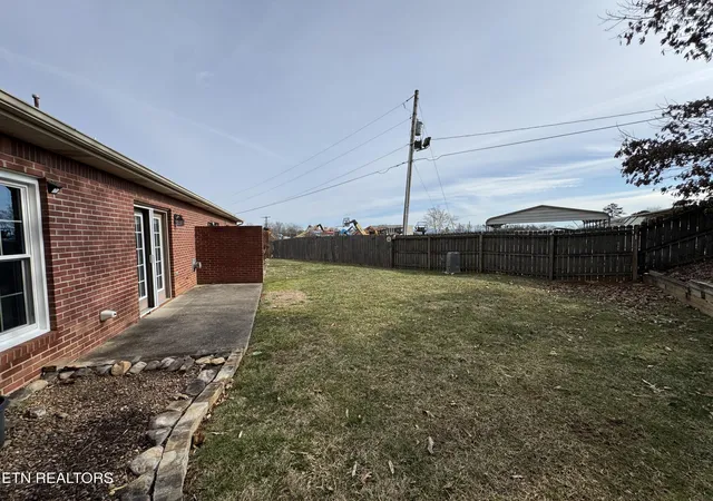 17th image of 103 Pinewood Dr, Lenoir City, TN 37771 | MLS# 1329710