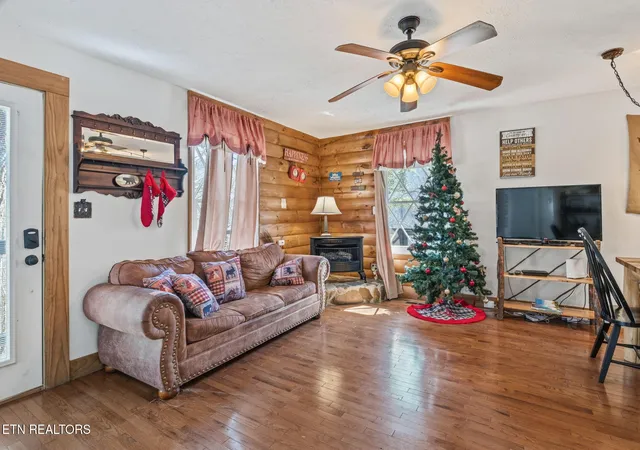 Photo 4 of Single family home for sale at 2652 Sunset Rd, Sevierville, TN 37862 | MLS# 1330087 | Listing updated on 2026-09-11