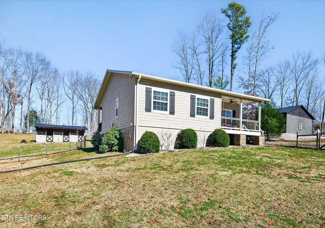 Photo 2 of Single family home for sale at 875 S Fork Dr, Jamestown, TN 38556 | MLS# 1330073 | Listing updated on 2026-08-29