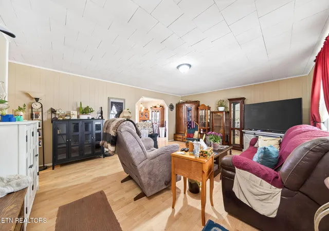 Photo 3 of Sale Pending at 337 Colditz Rd, Jamestown, TN 38556 | MLS# 1330217 | Listing updated on 2026-10-05