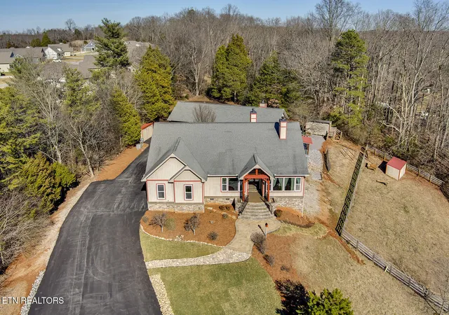 2nd image of 2001 Beals Chapel Rd, Lenoir City, TN 37772 | MLS# 1330225