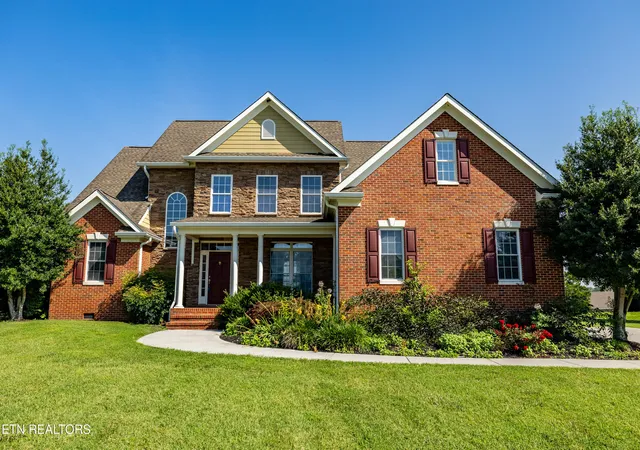 Photo 1 of Single family home for sale at 3205 Whittenburg Dr, Maryville, TN 37804 | MLS# 1346703 | Listing updated on 2026-08-31