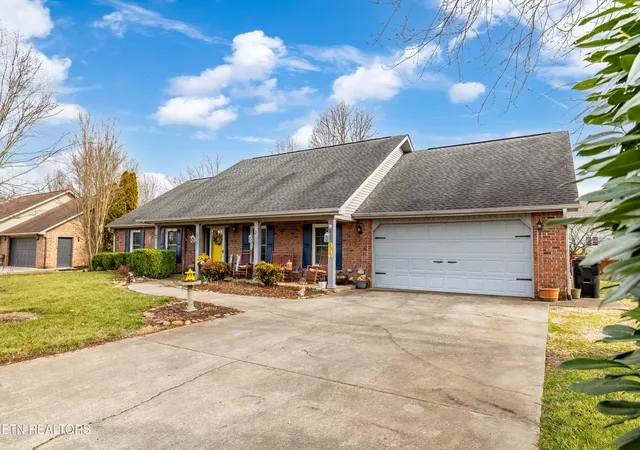 2nd image of 2320 Portland Dr, Maryville, TN 37803 | MLS# 1330019