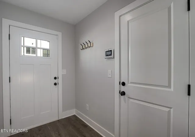 Photo 4 of Single family home for sale at 1108 River Frk Way, Knoxville, TN 37920 | MLS# 1331406 | Listing updated on 2026-09-03