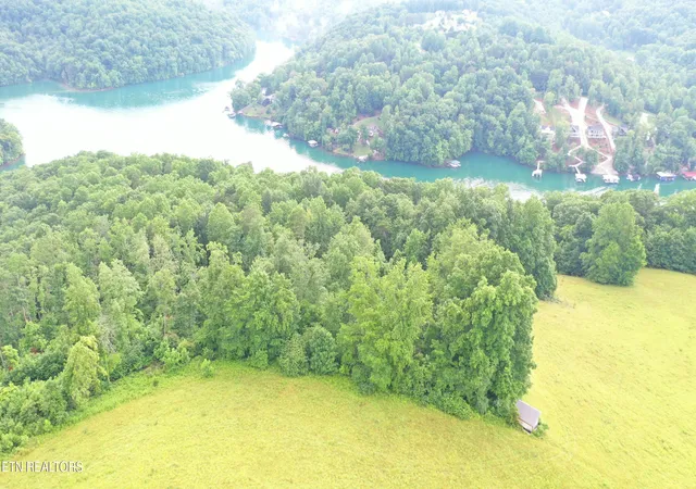 1st image of 1514 Chestnut Stump Rd, La Follette, TN 37766 | MLS# 1330475