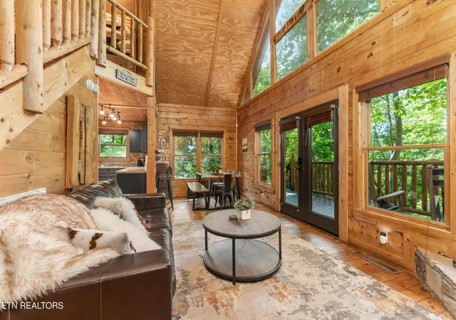 Photo 3 of Single family home for sale at 1820 Beach Front Dr, Sevierville, TN 37876 | MLS# 1347156 | Listing updated on 2026-09-24