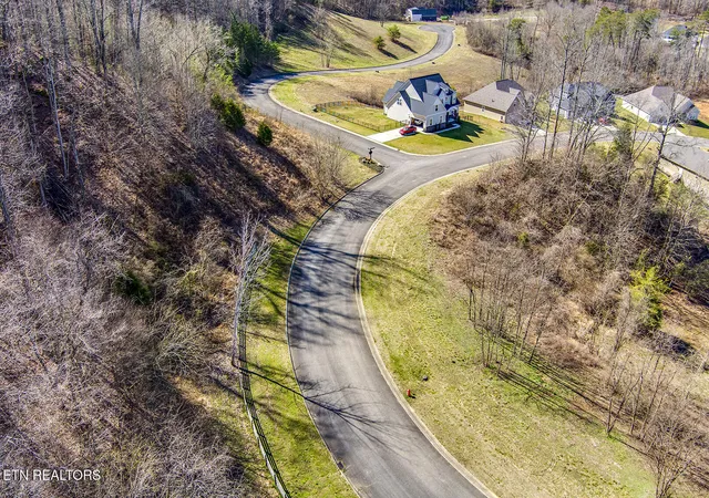 5th image of 132 & 134 Black Oak Dr, Oak Ridge, TN 37830 | MLS# 1330420