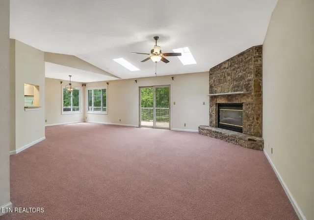 Homes for sale in Crossville, TN | 46 Heather Glen Cir, Crossville, TN 38558 | MLS# 1330270