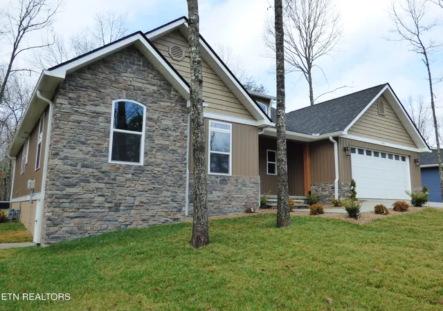 2nd image of 144 Hawes Cir, Crossville, TN 38558 | MLS# 1330260
