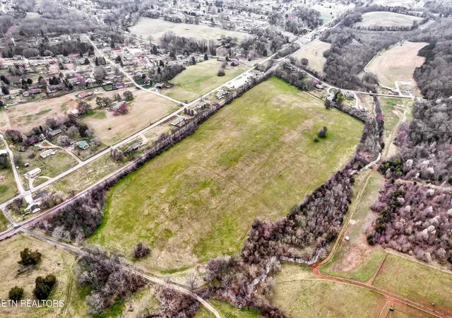 Photo 3 of Land for sale at 2079 Lakeview Rd, Lenoir City, TN 37772 | MLS# 1330285 | Listing updated on 2026-02-24