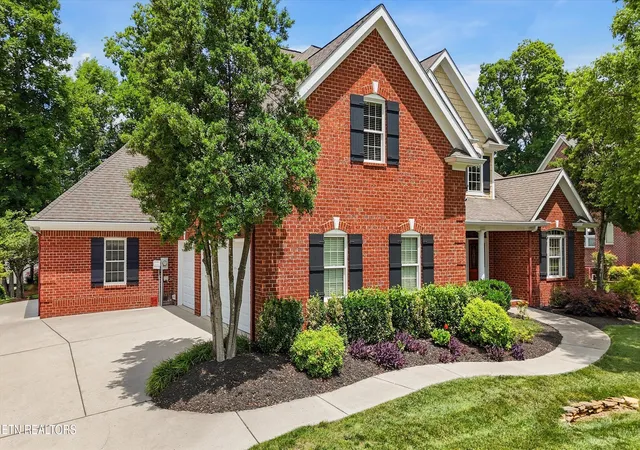 2nd image of 769 Oak Chase Blvd, Lenoir City, TN 37772 | MLS# 1330725