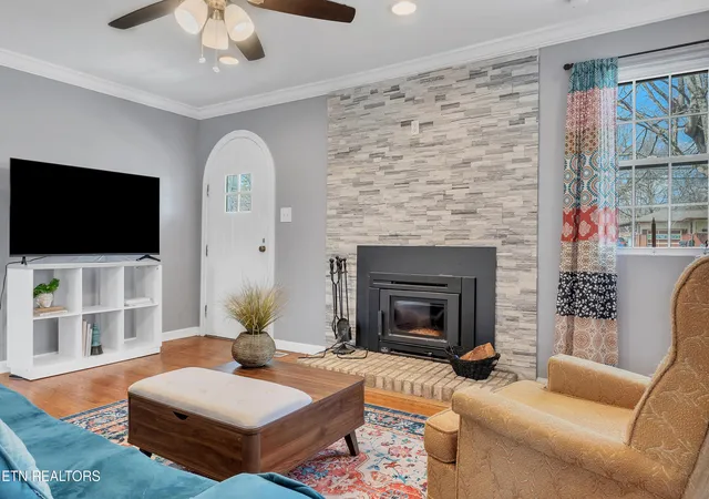 Photo 4 of Single family home for sale at 300 Lindy And 0 Williams Dr, Knoxville, TN 37920 | MLS# 1332339 | Listing updated on 2026-07-15