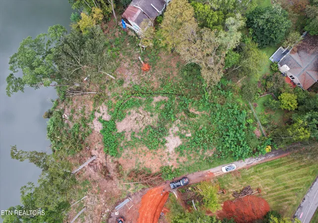 Photo 4 of Land for sale at 2101 Woodmere Ln, Knoxville, TN 37920 | MLS# 1330372 | Listing updated on 2026-08-01