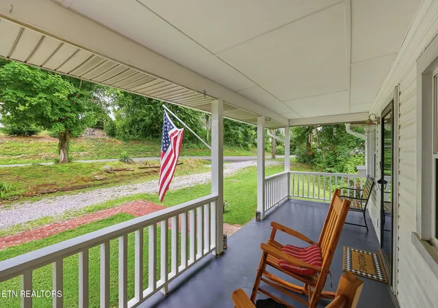Homes for sale in Jefferson City, TN | 908 E Main St, Jefferson City, TN 37760 | MLS# 1345734